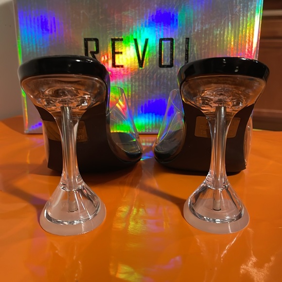 Clear acrylic heels - Picture 2 of 7